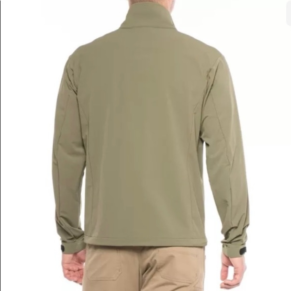 Sage fly fishing quest soft shell casual jacket.